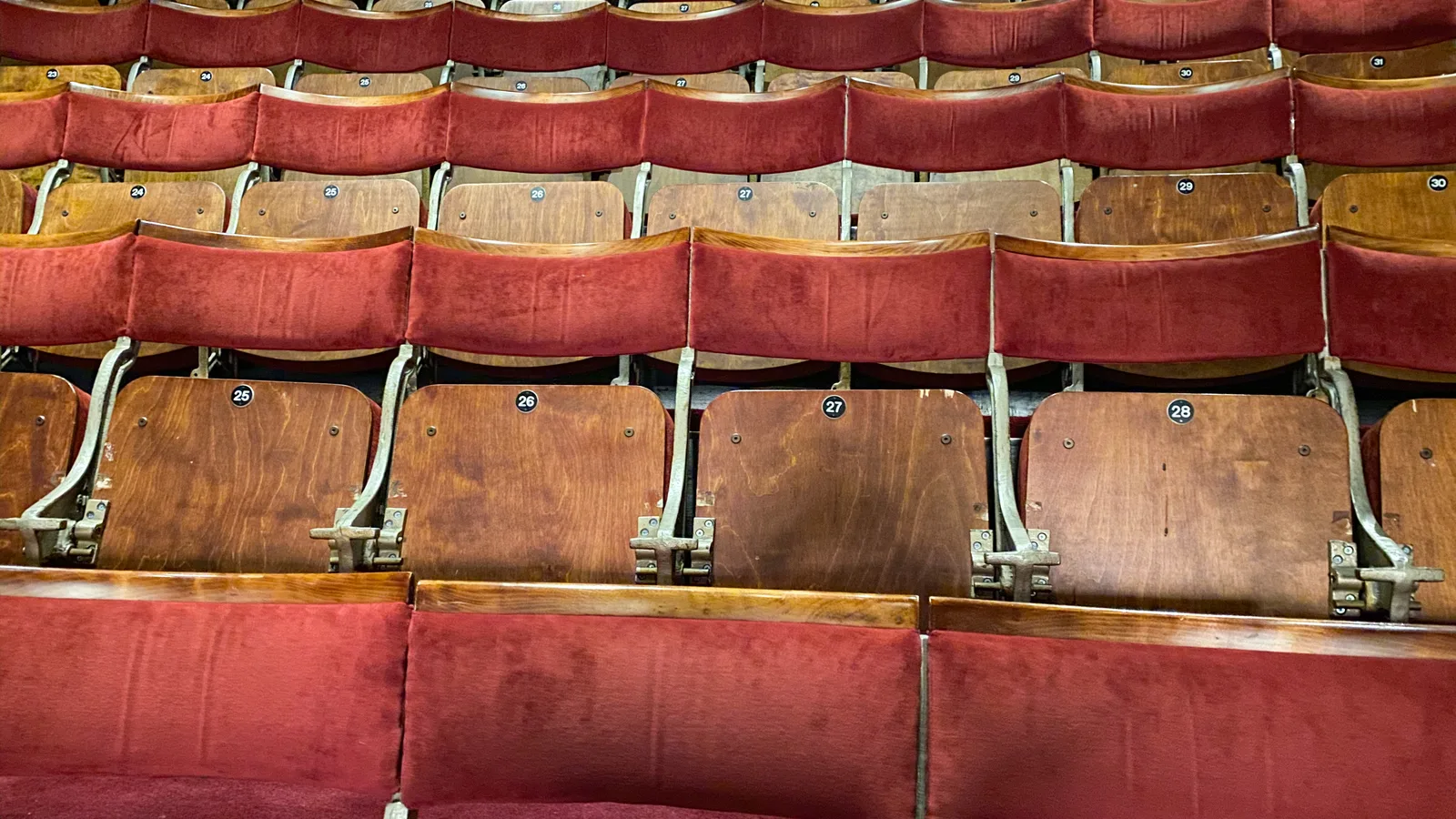 Drive-Ins, Projectionists and Red Velvet Seats: This Week in Astoria