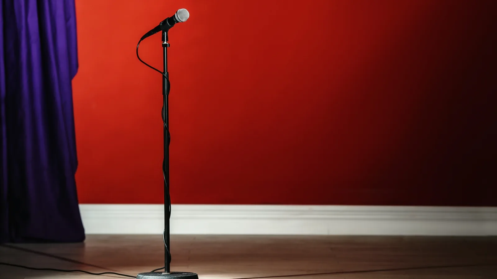 Subcampeón, a Former Soccer Pro's Stand-Up Show, Is Back at Thalia Spanish Theatre in Sunnyside